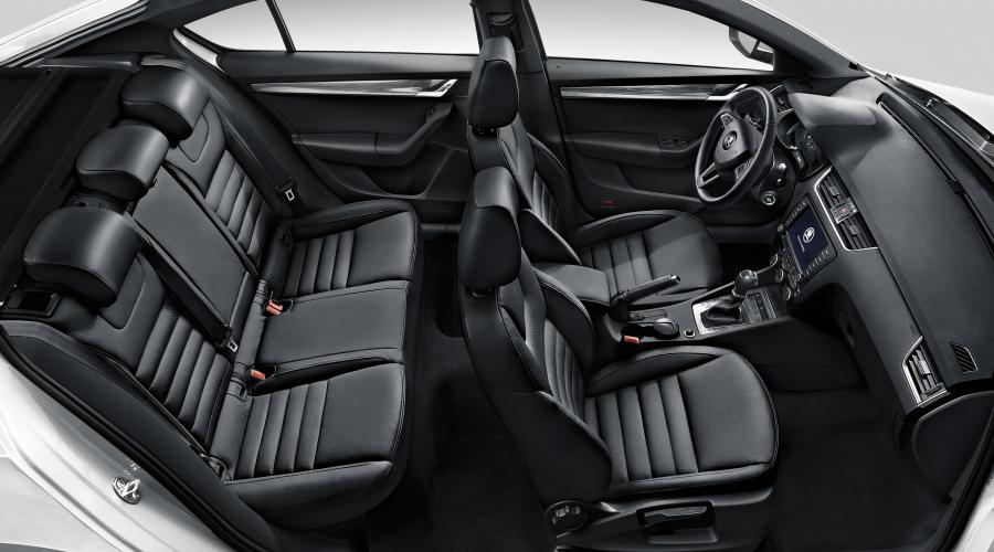  Skoda Octavia 2016 года  (CN) (фото 3 из 9)